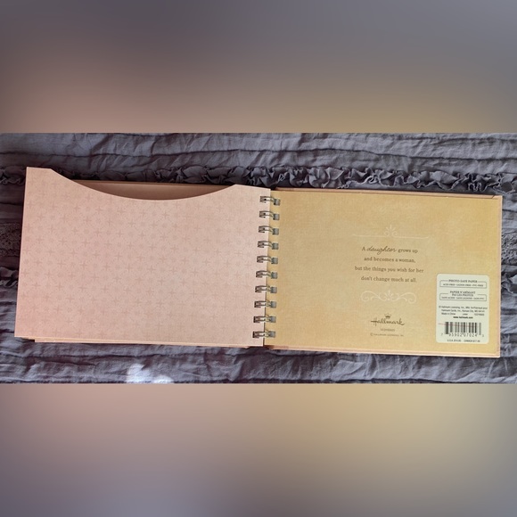 Hallmark Daughter Tribute Album New - Picture 7 of 8